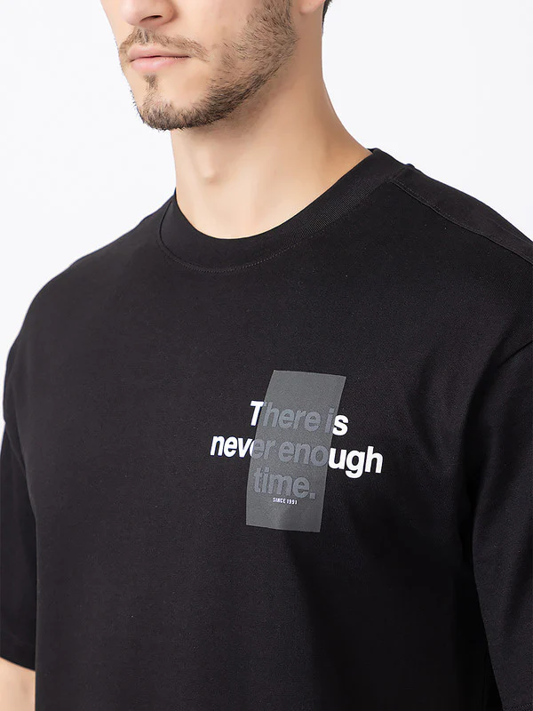 Men's Graphic Roundneck T-Shirt - Image 4