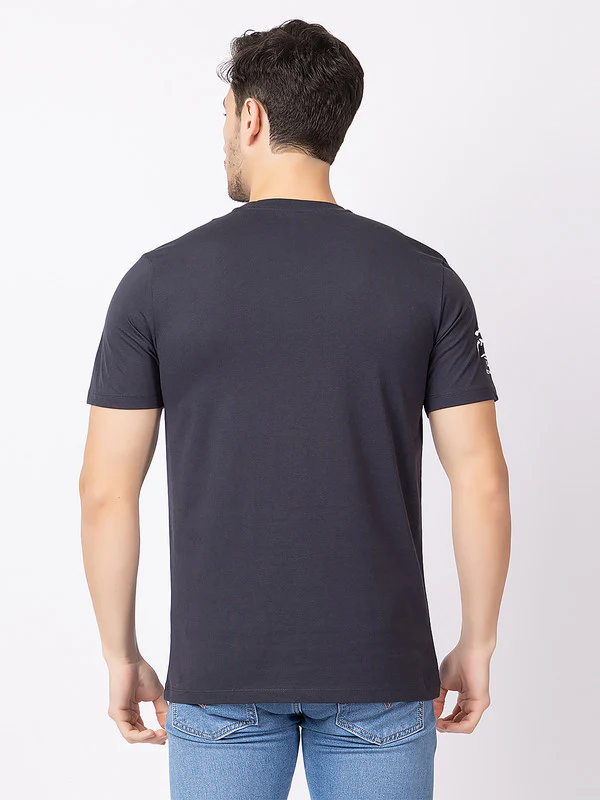 Men's 'One Piece' Roundneck - Image 18