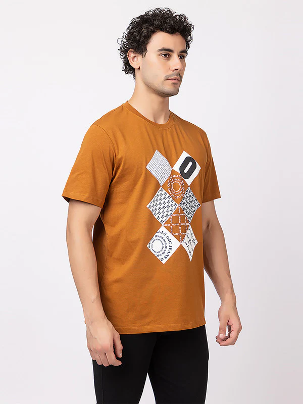 Men's Graphic Roundneck T-Shirt - Image 3