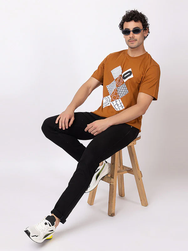 Men's Graphic Roundneck T-Shirt - Image 6