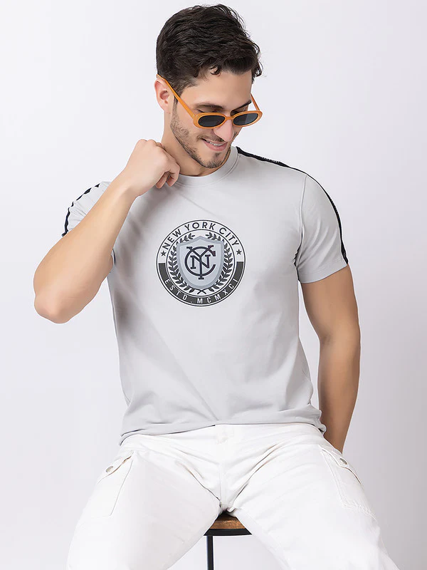 Men's 'NYC' Roundneck T-Shirt - Image 7