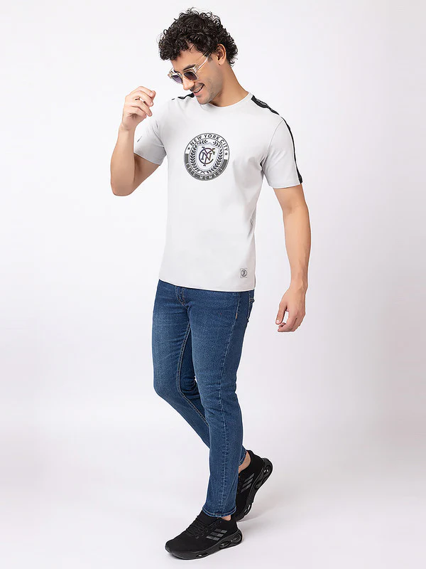 Men's Graphic Roundneck T-Shirt - Image 7
