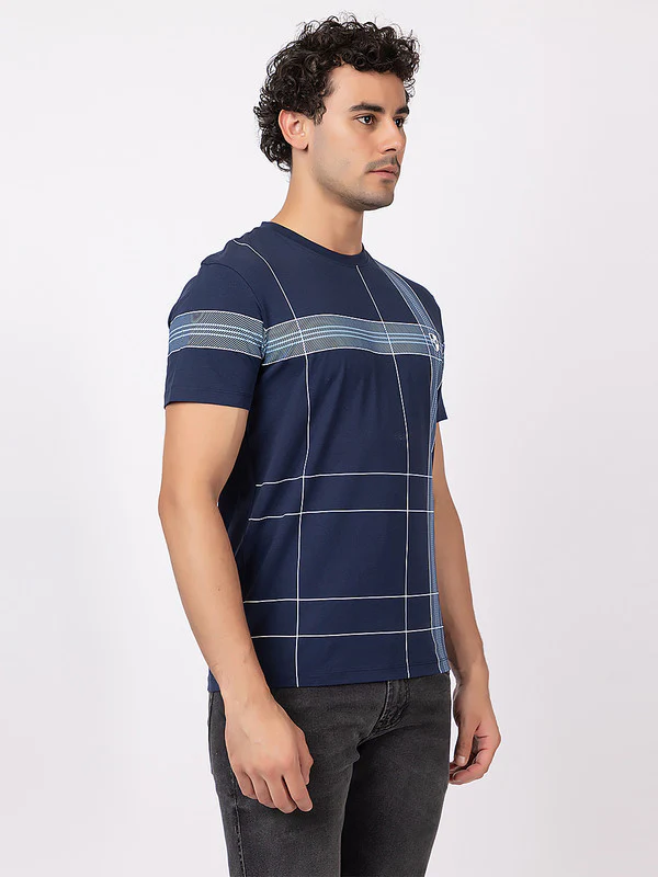 Men's Criss-Cross Print Roundneck - Image 17