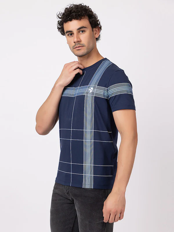 Men's Criss-Cross Print Roundneck - Image 18