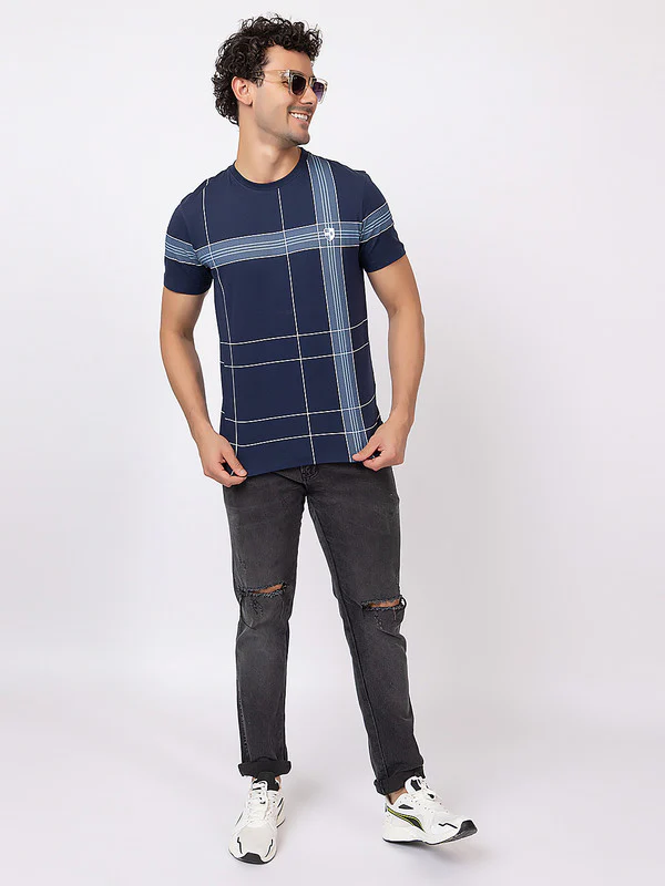 Men's Criss-Cross Print Roundneck - Image 20