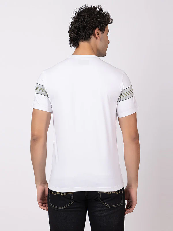 Men's Criss-Cross Print Roundneck - Image 9