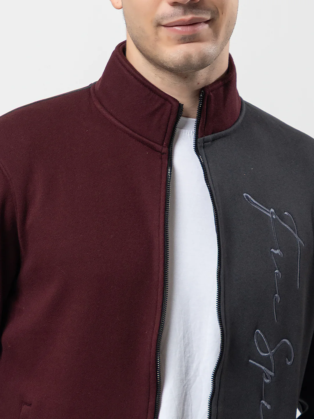Men's Classic Fit Sweatshirt - Image 3