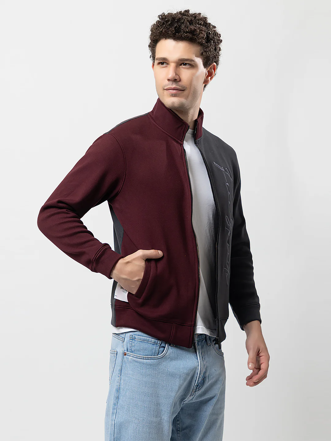 Men's Classic Fit Sweatshirt - Image 5