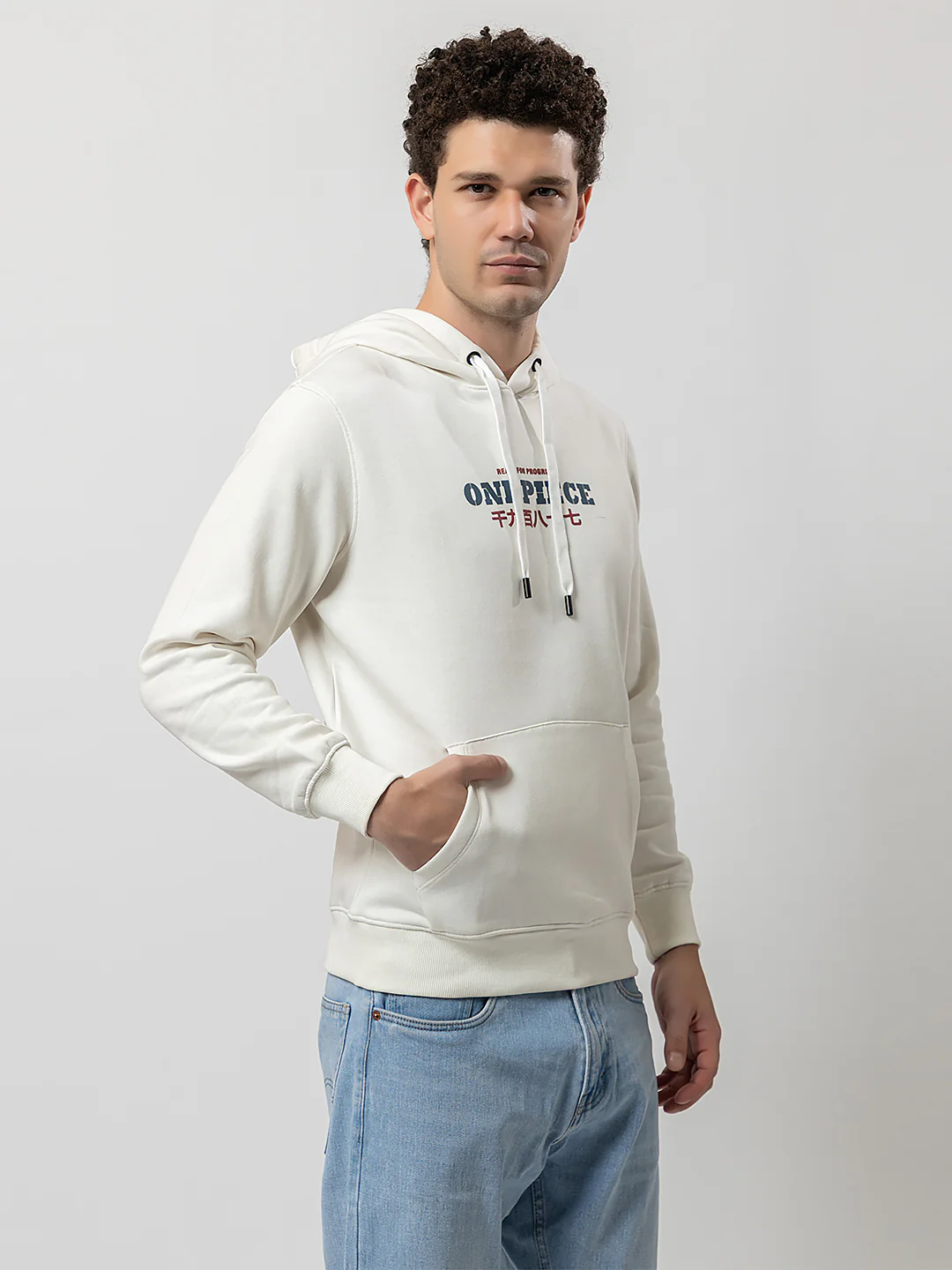 Men's Signature Sweatshirt - Image 4