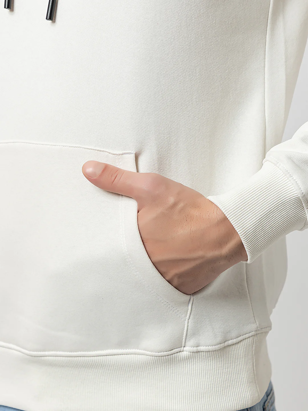 Men's Signature Sweatshirt - Image 5