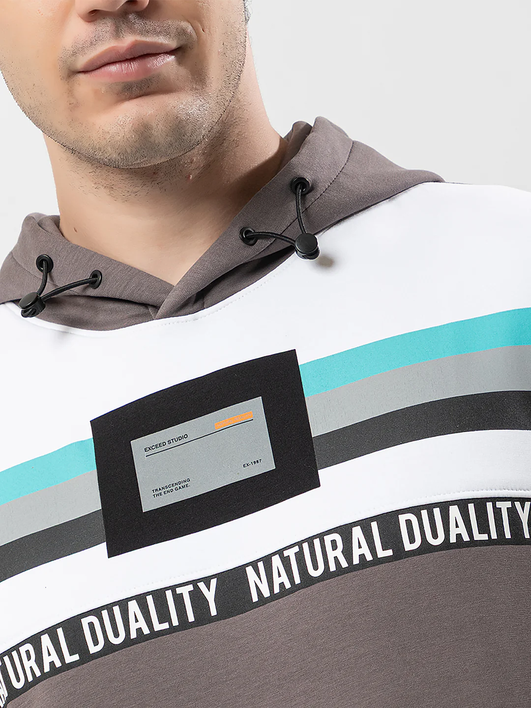 Men's Signature Sweatshirt - Image 5