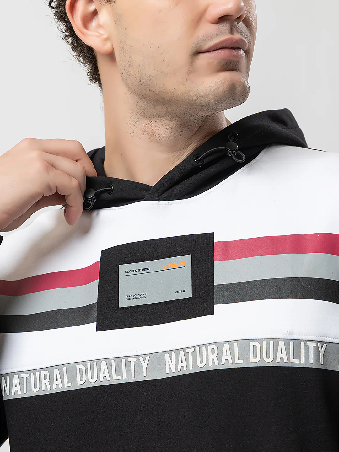 Men's Signature Sweatshirt - Image 6