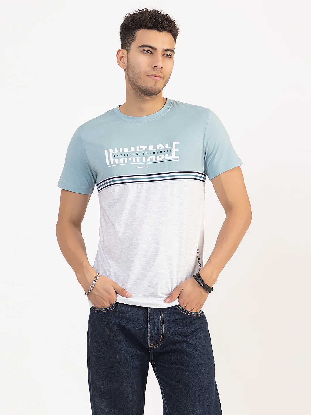 Men’s Signature T-Shirt - Image 3