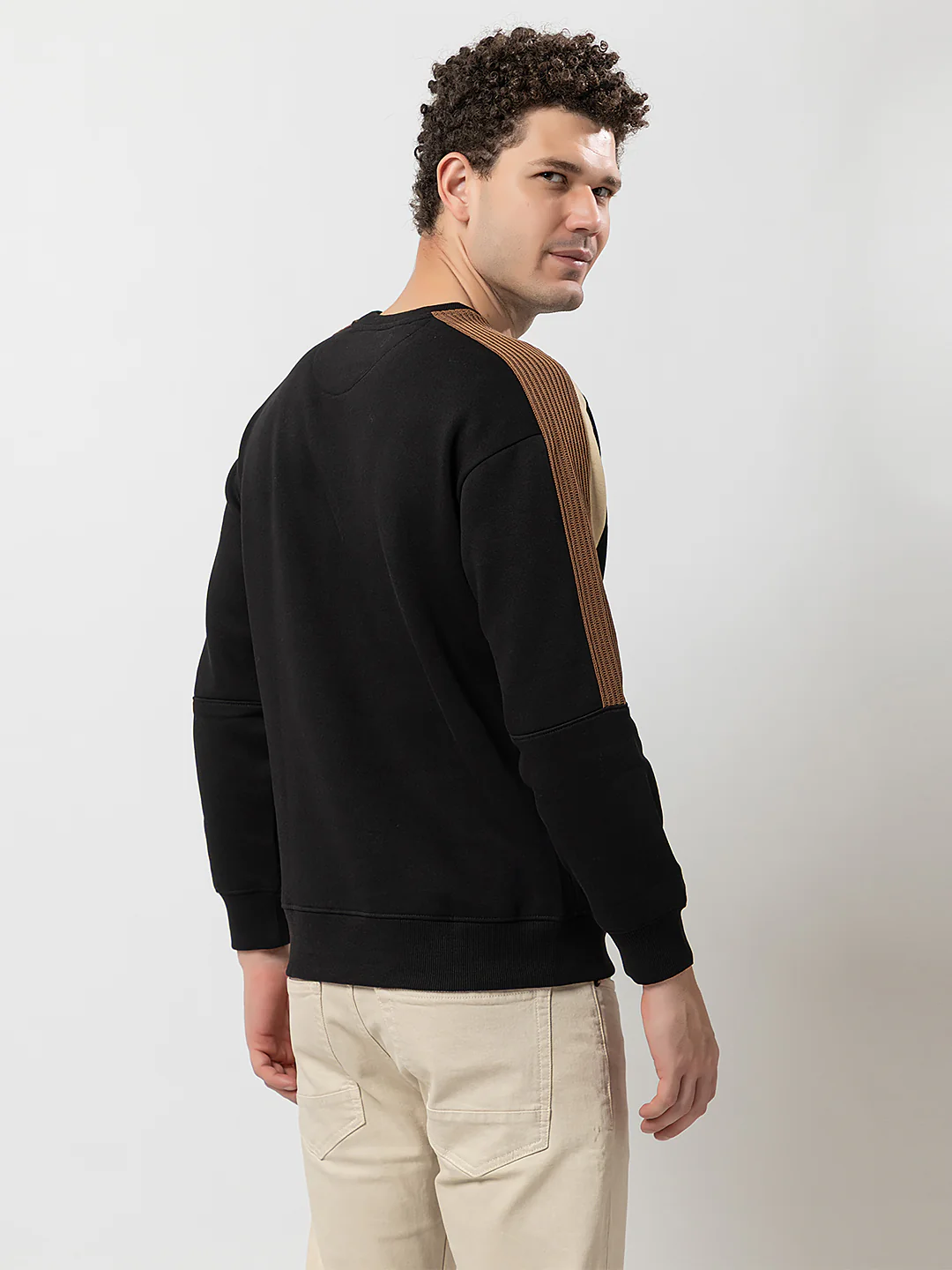 Men's Smart Sweatshirt - Image 3