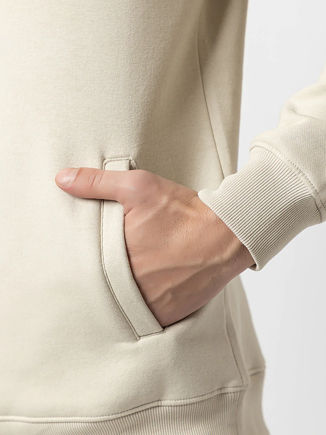 Men's Solid Graphic Sweatshirt - Image 5