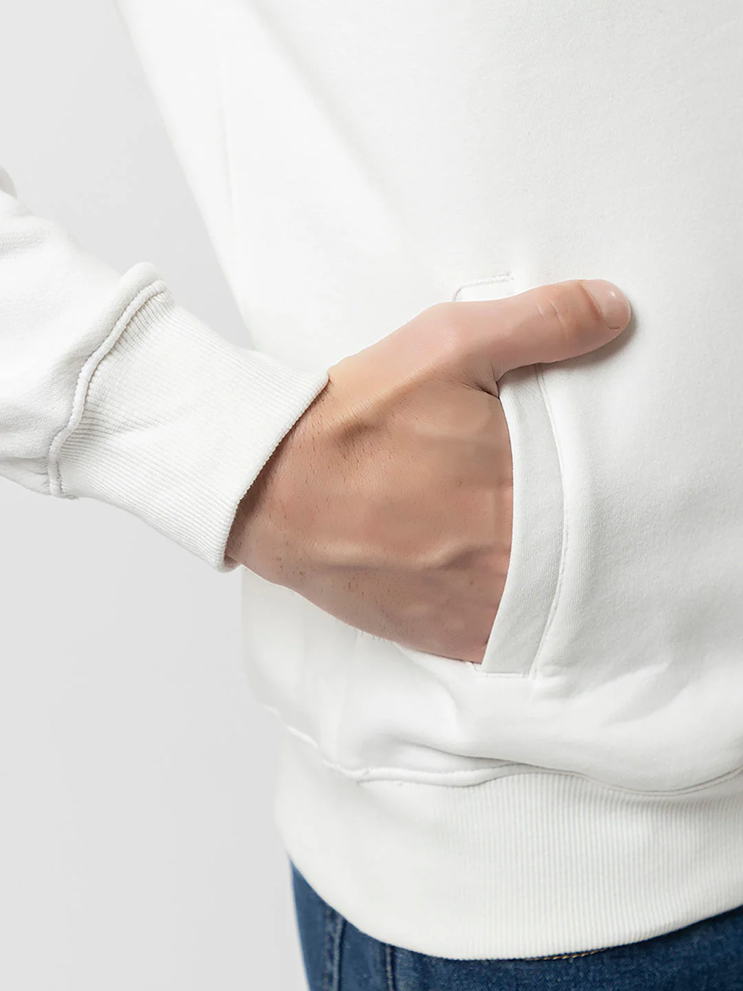 Men's Solid Graphic Sweatshirt - Image 5