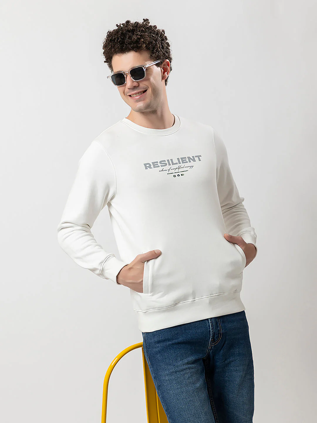 Men's Solid Graphic Sweatshirt - Image 6