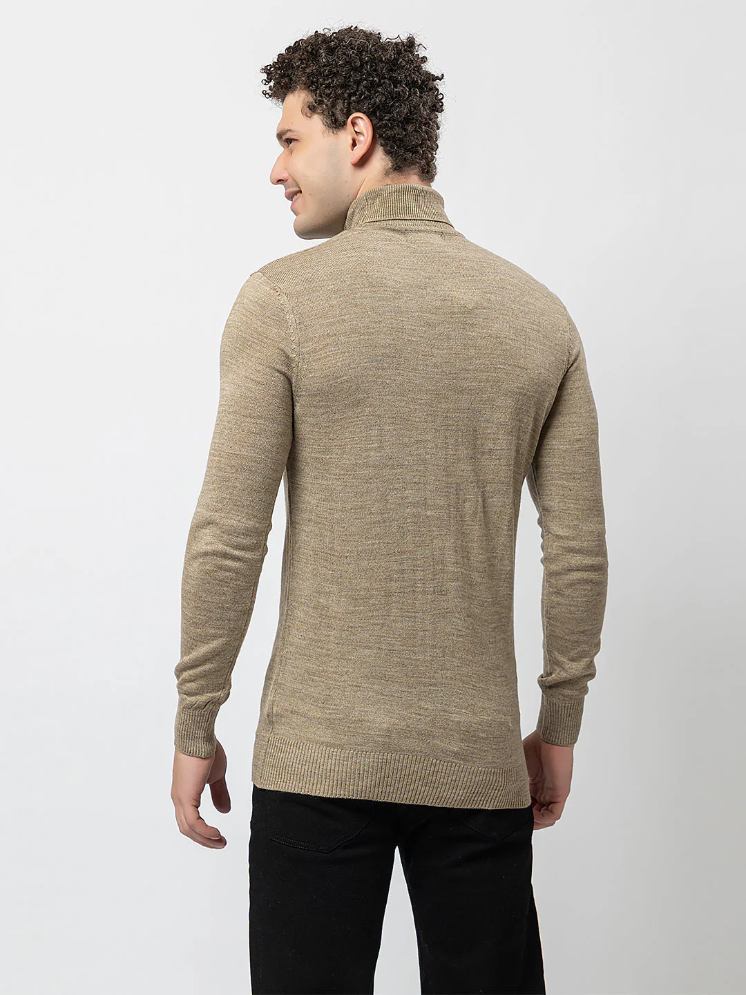 Men’s Stylish Winter Sweater - Image 4