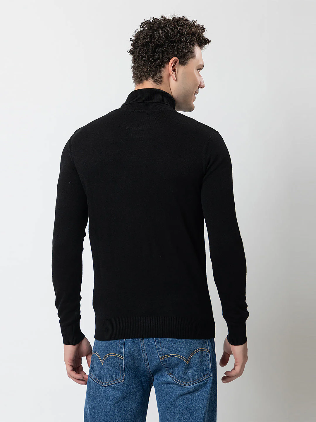 Men’s Stylish Winter Sweater - Image 4