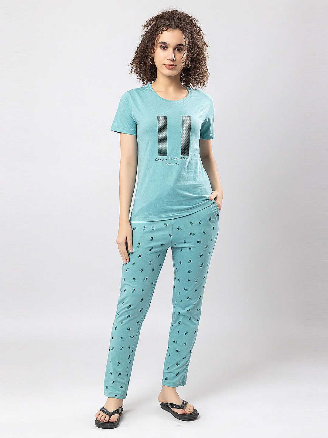 Round Neck tshirt and Check Printed Lower - Image 7