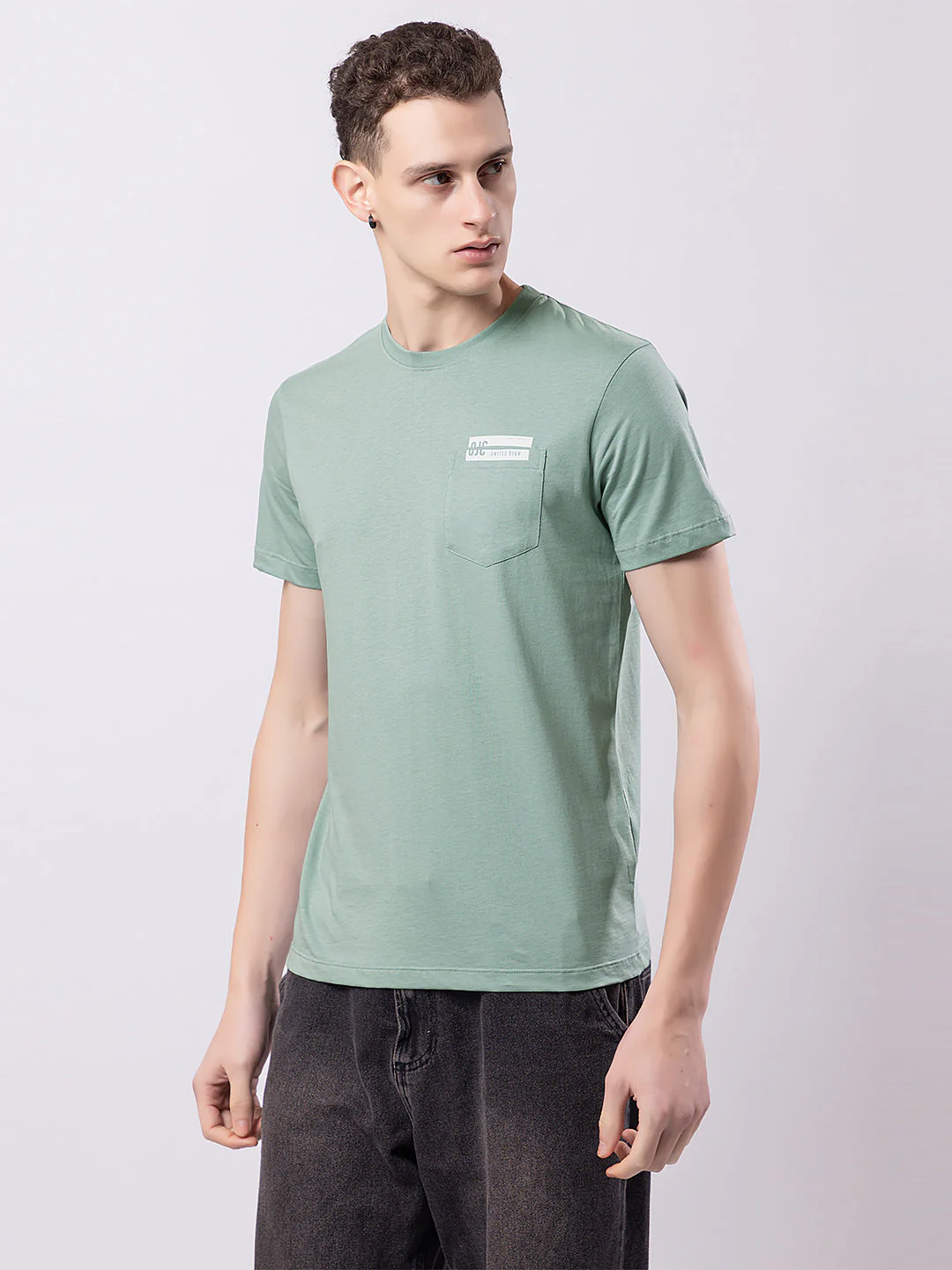 Men's Round-neck Solid T-shirt - Image 5
