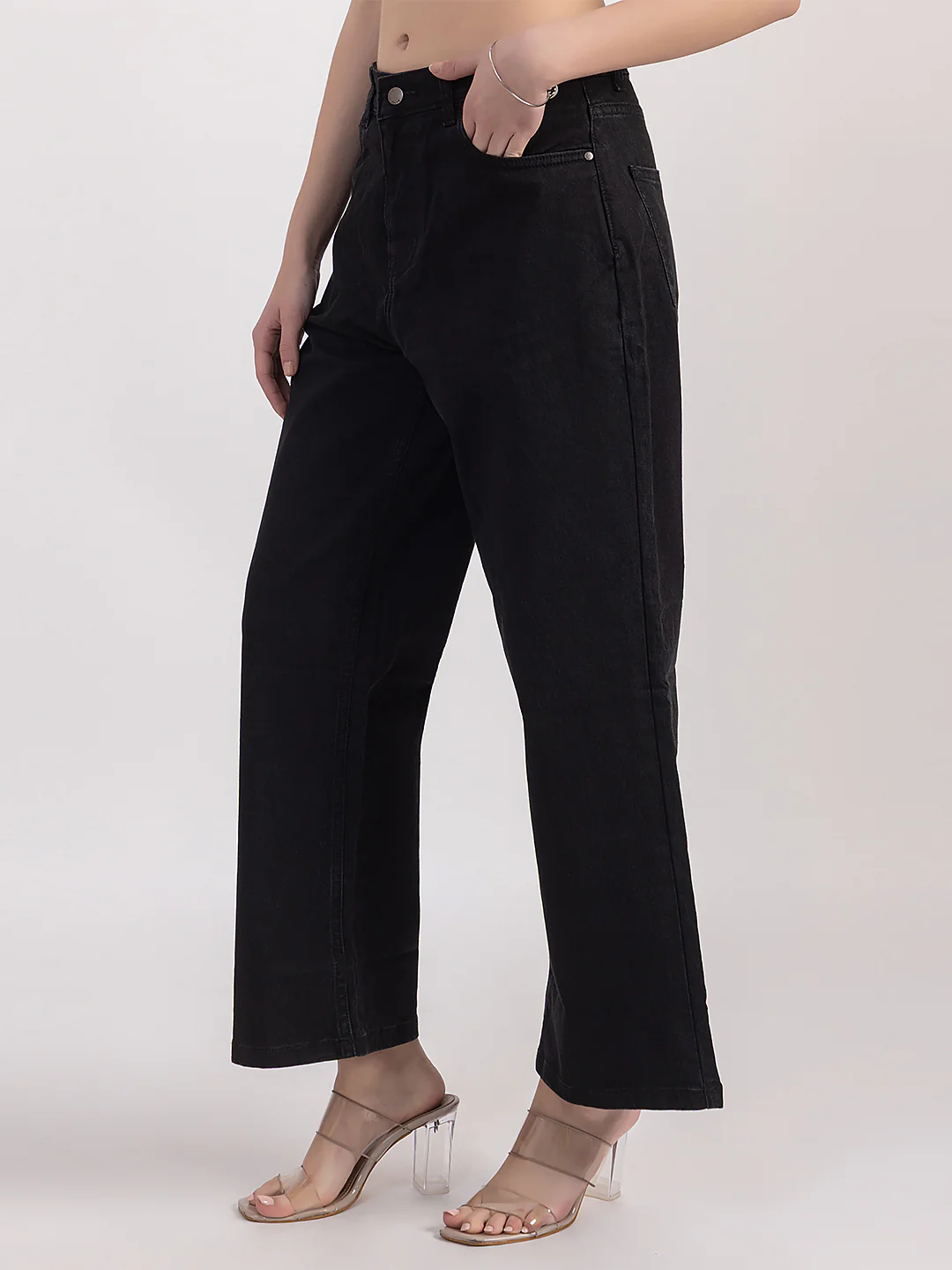 Women’s Basic Jeans - Image 4