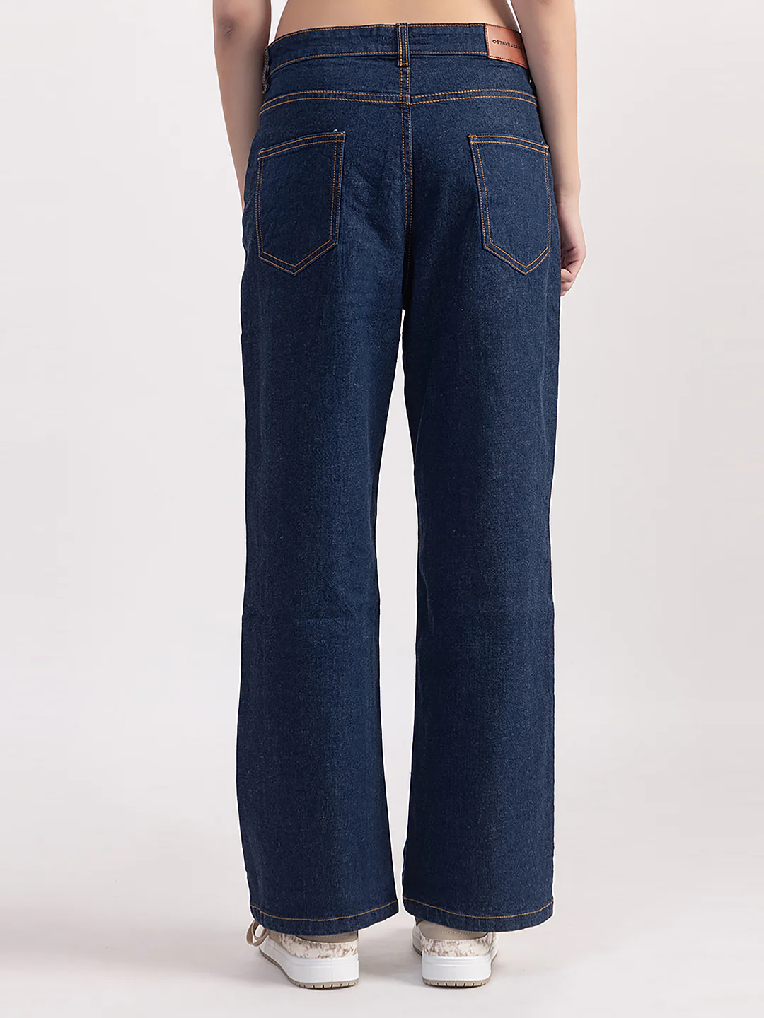 Women’s Basic Jeans - Image 2
