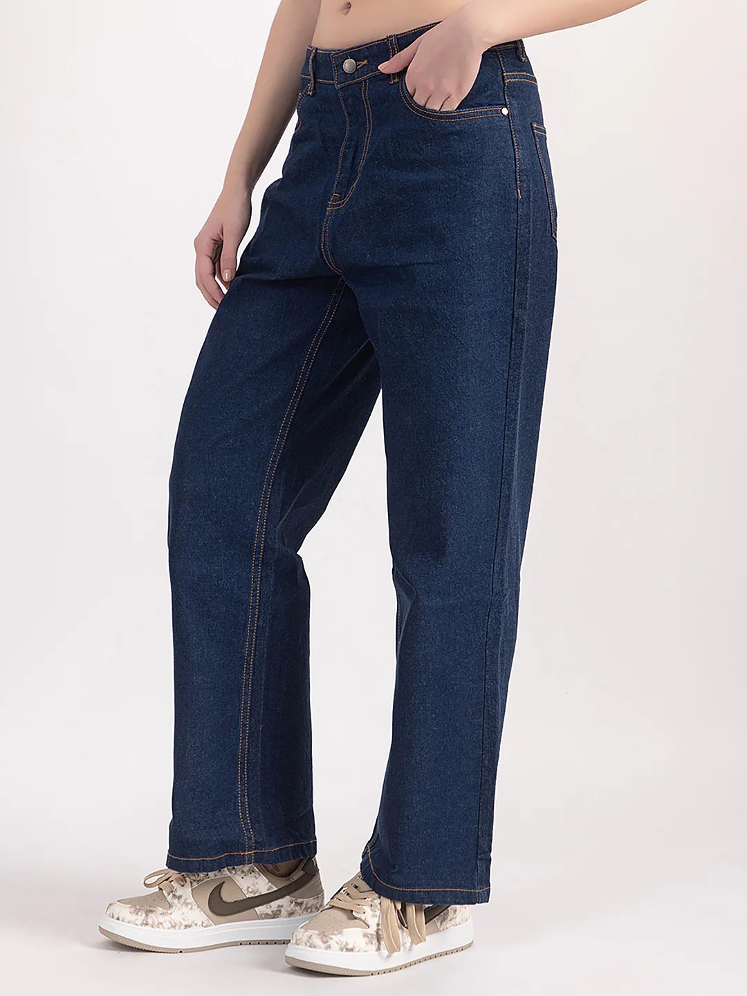 Women’s Basic Jeans - Image 4