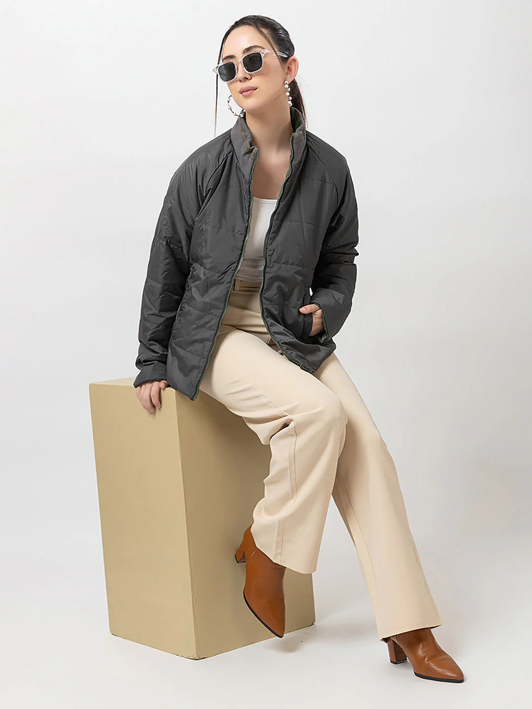 Women's Quilted Zipper Jacket - Image 7