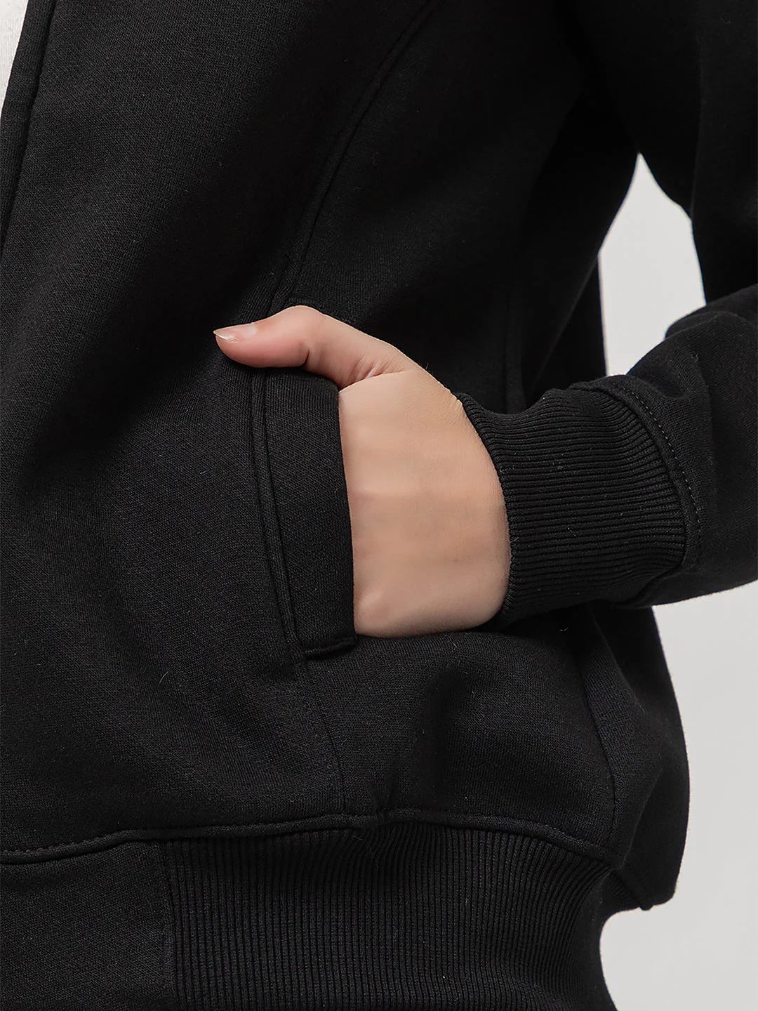 Women's Solid Zipper Sweatshirt - Image 4