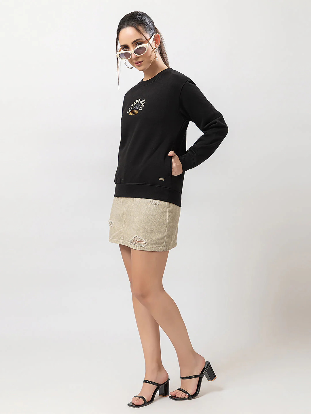 Women's Graphic Crew-Neck Sweatshirt - Image 6