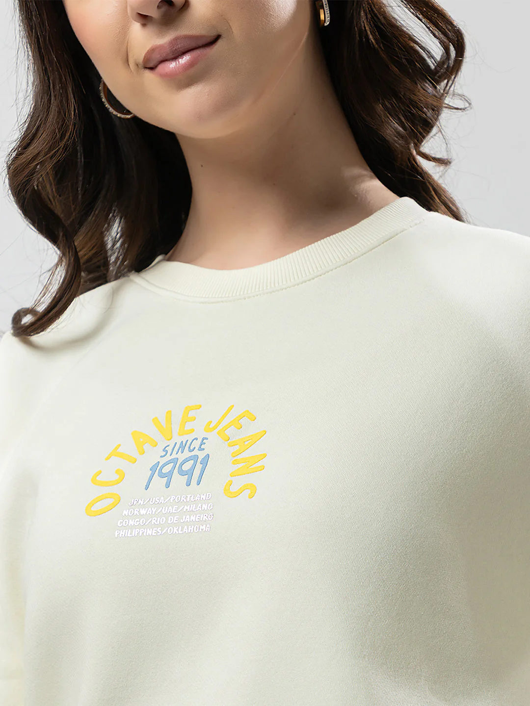Women's Graphic Crew-Neck Sweatshirt - Image 5