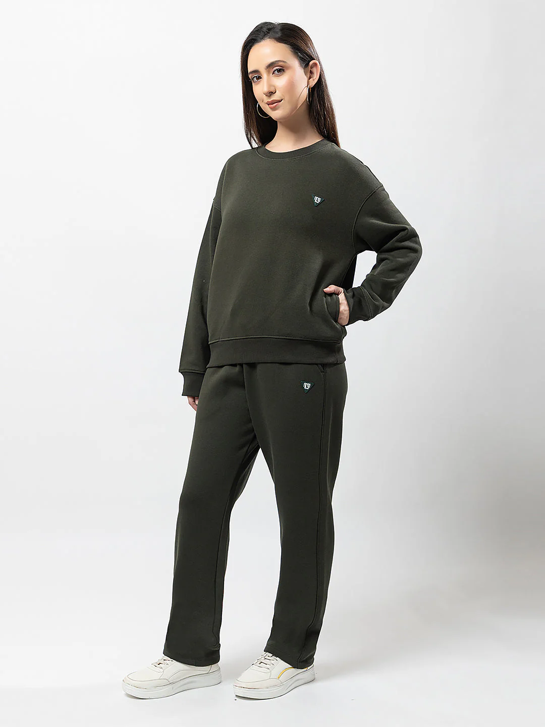 Women's Solid Full Sweatshirt - Image 7