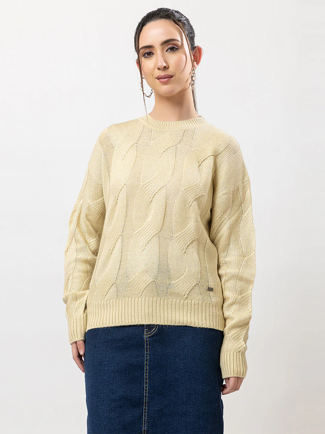 Women's Cozy Cable-Knit Sweater - Image 6