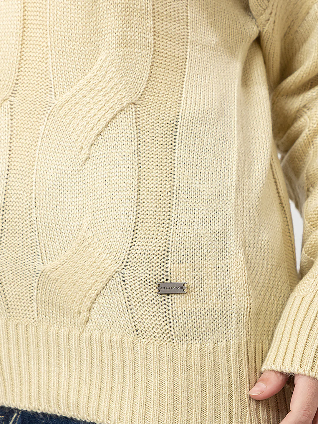 Women's Cozy Cable-Knit Sweater - Image 7