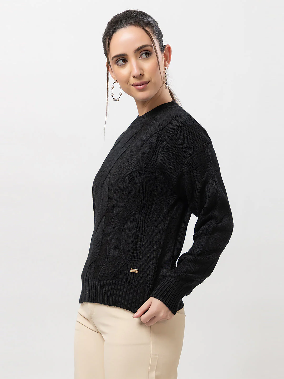 Women's Cozy Cable-Knit Sweater - Image 4