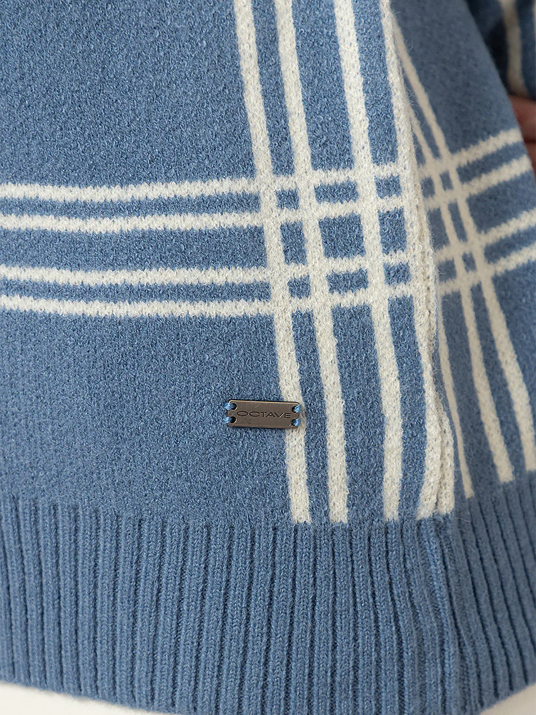 Women's Crew-Neck Checked Sweater - Image 5