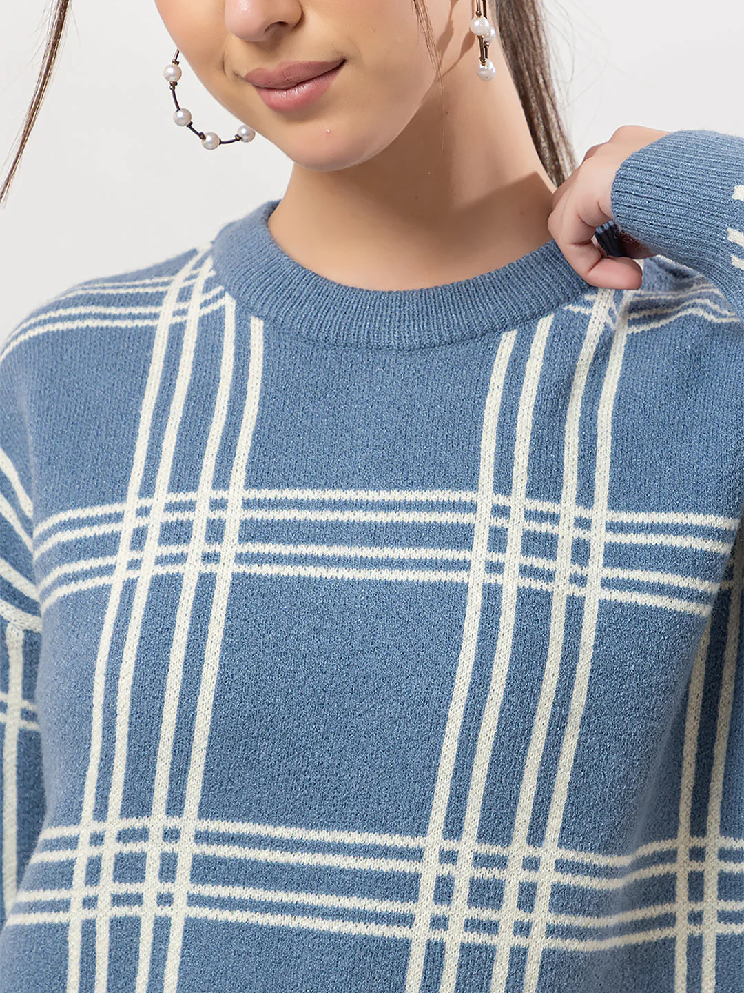 Women's Crew-Neck Checked Sweater - Image 6