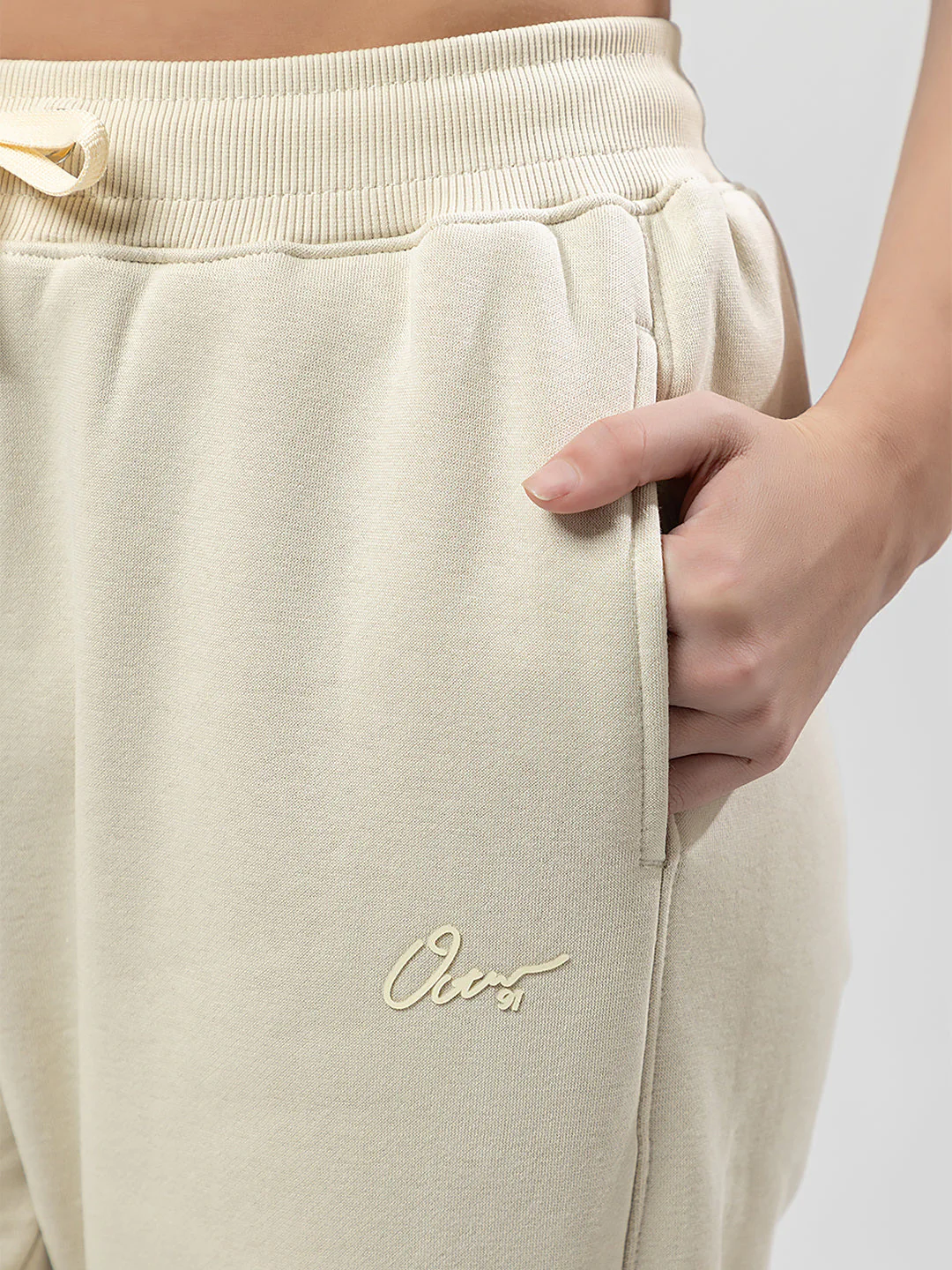 Women's Easy-Fit Pants - Image 5