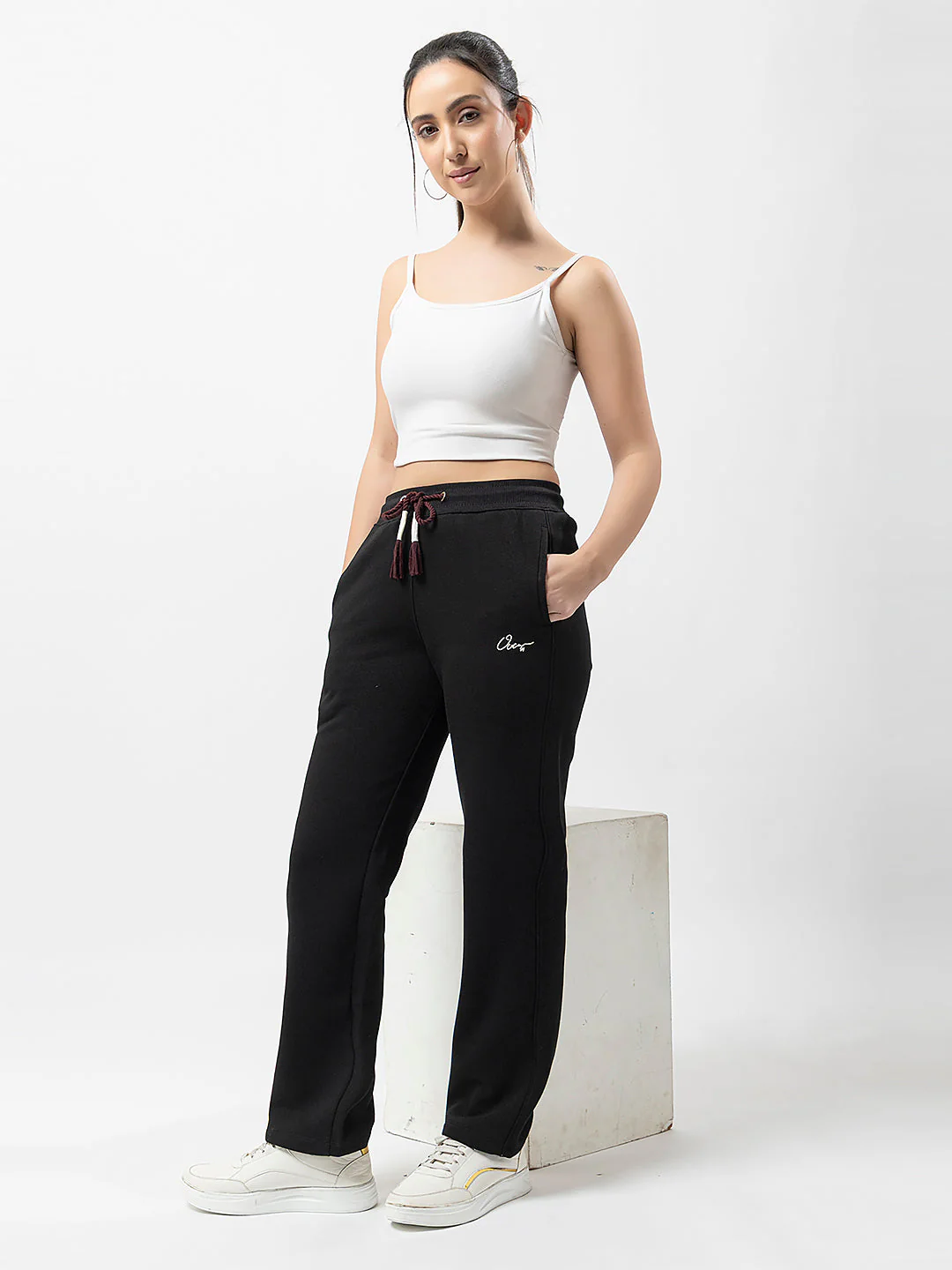 Women's Easy-Fit Pants - Image 7