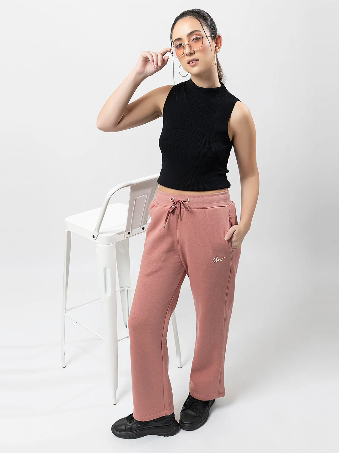 Women's Easy-Fit Pants - Image 6