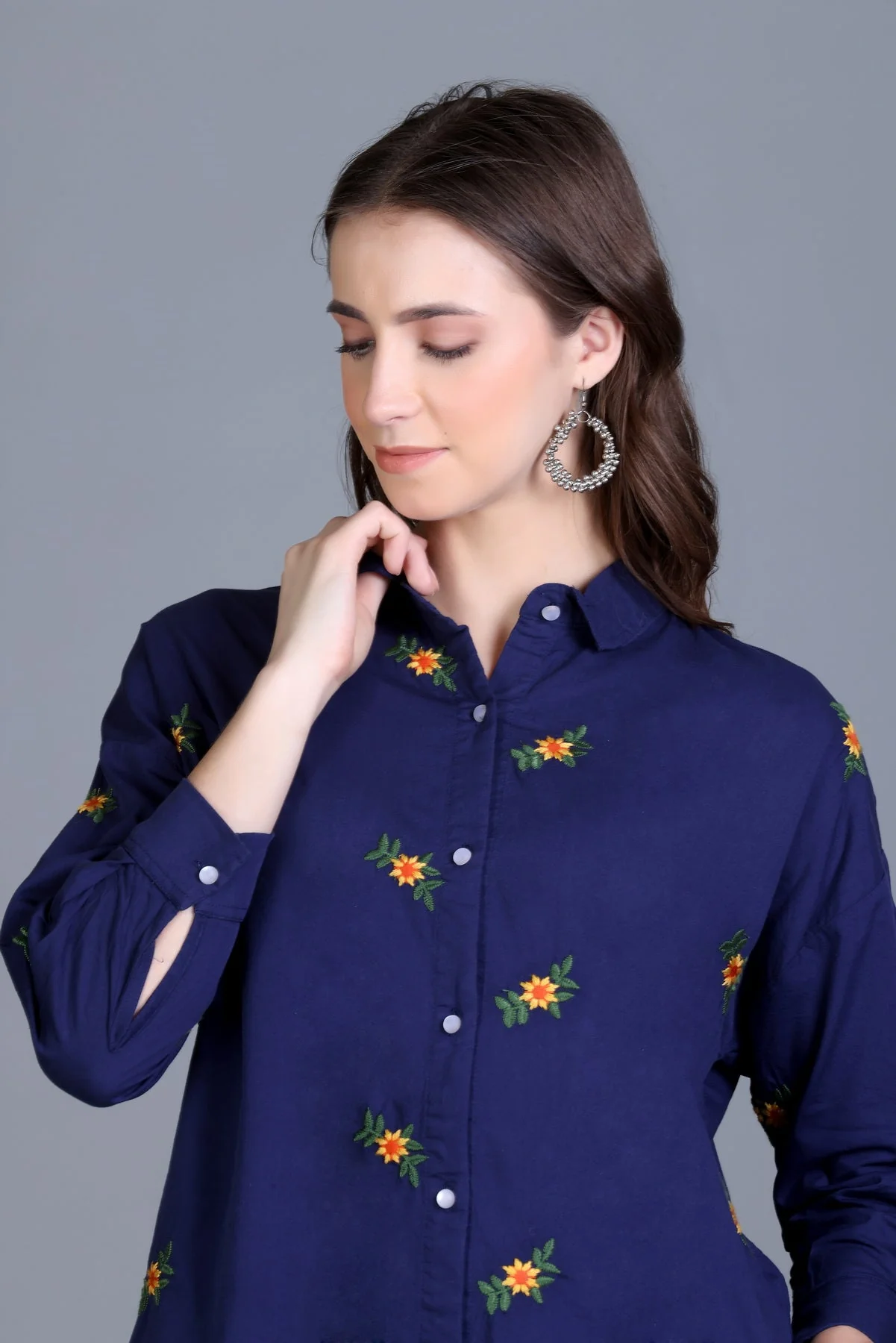 Women's Floral Print Shirt - Image 3
