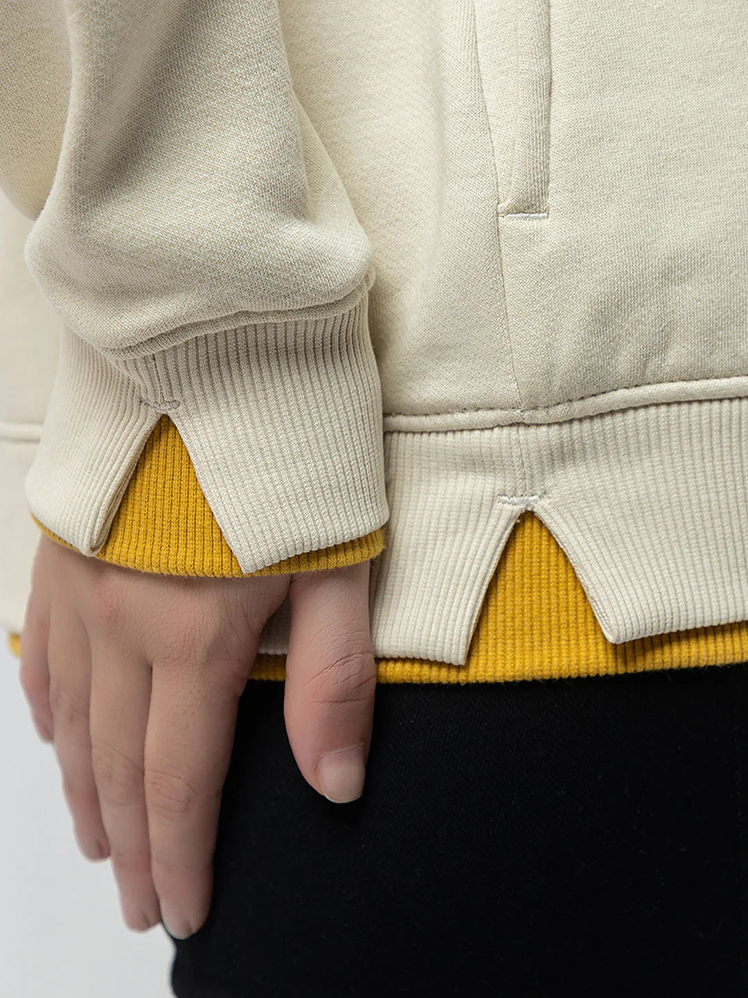Women's Hooded Graphic Sweatshirt - Image 6