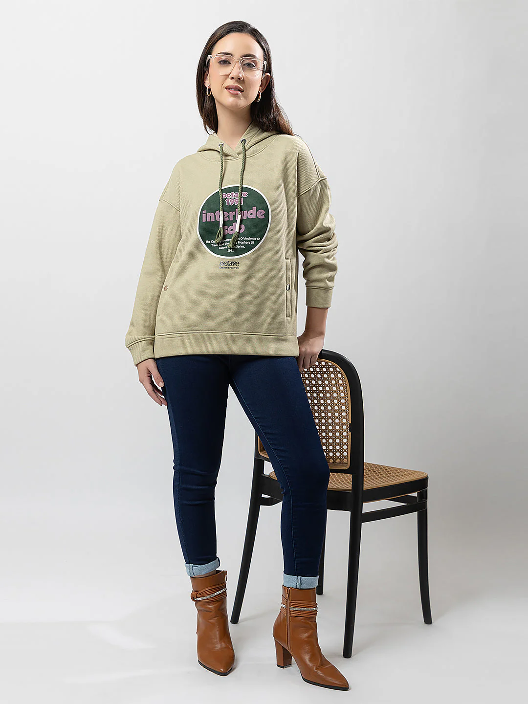 Women's Hooded Graphic Sweatshirt - Image 7