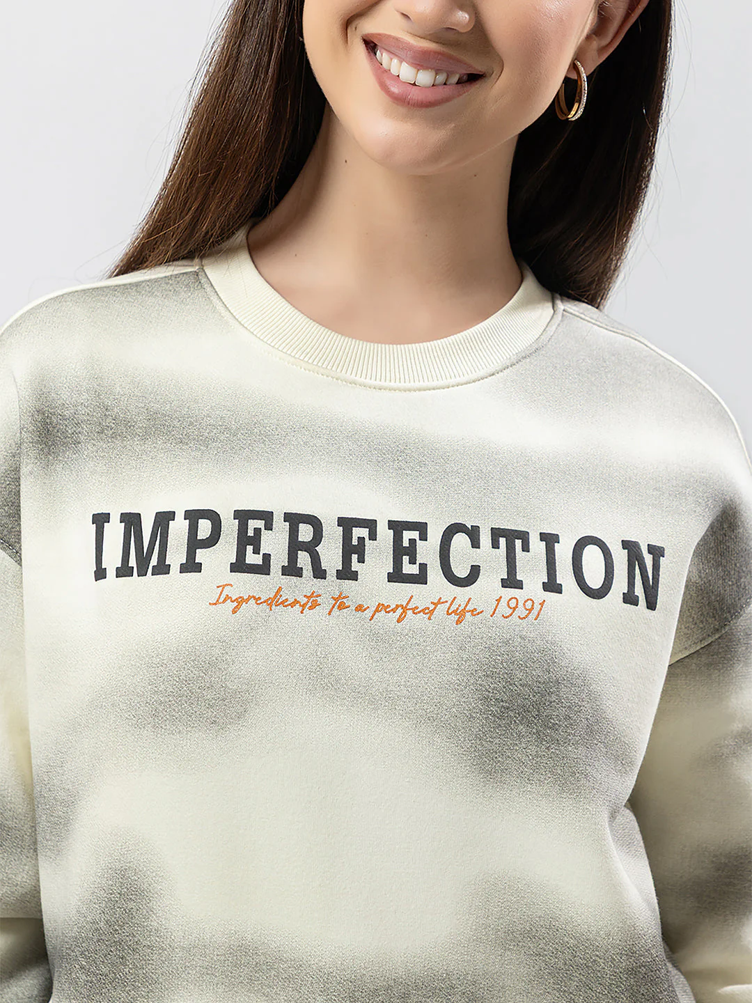 Women's Prined Graphic Sweatshirt - Image 6