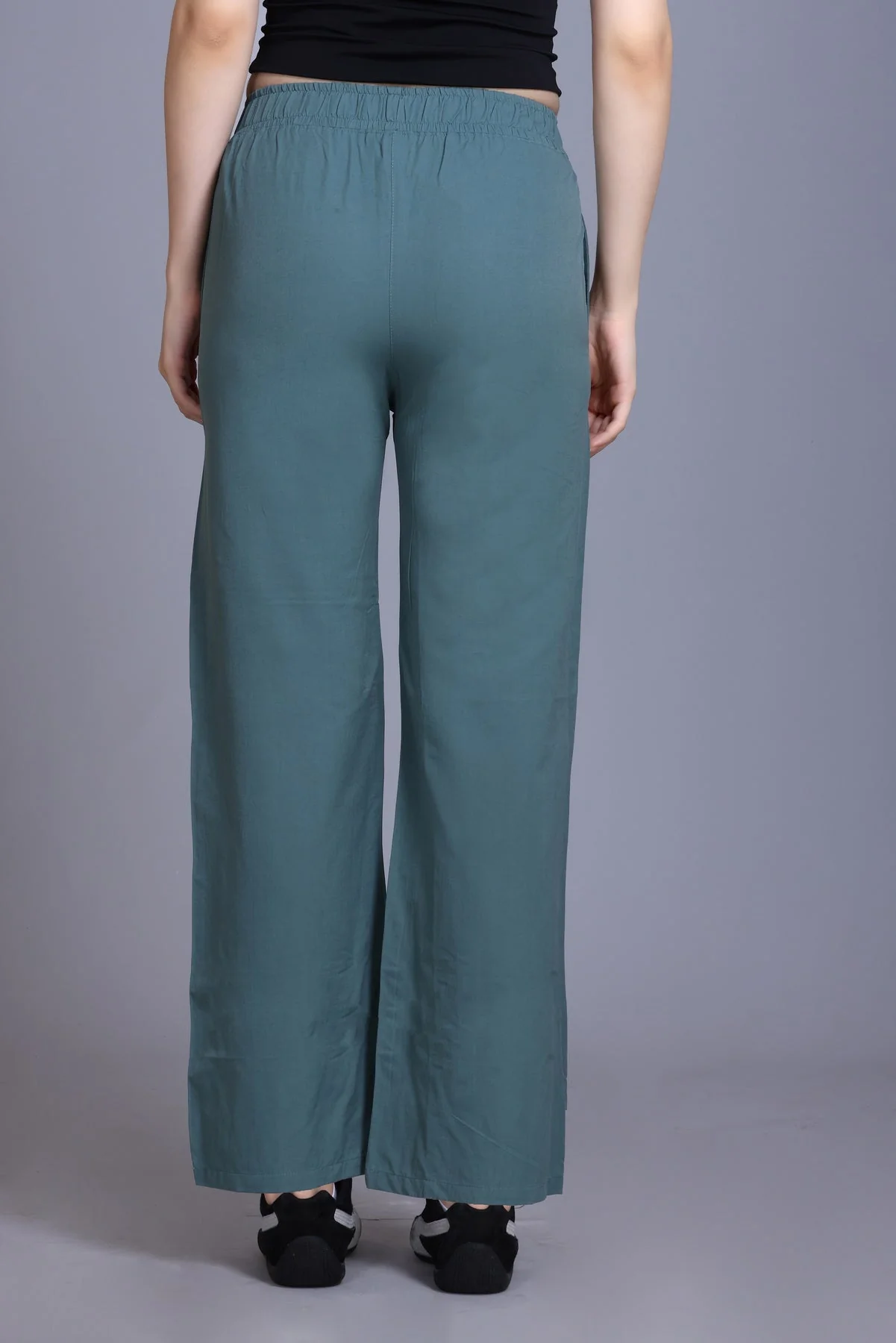 Women's Stretchable Solid Pants - Image 3