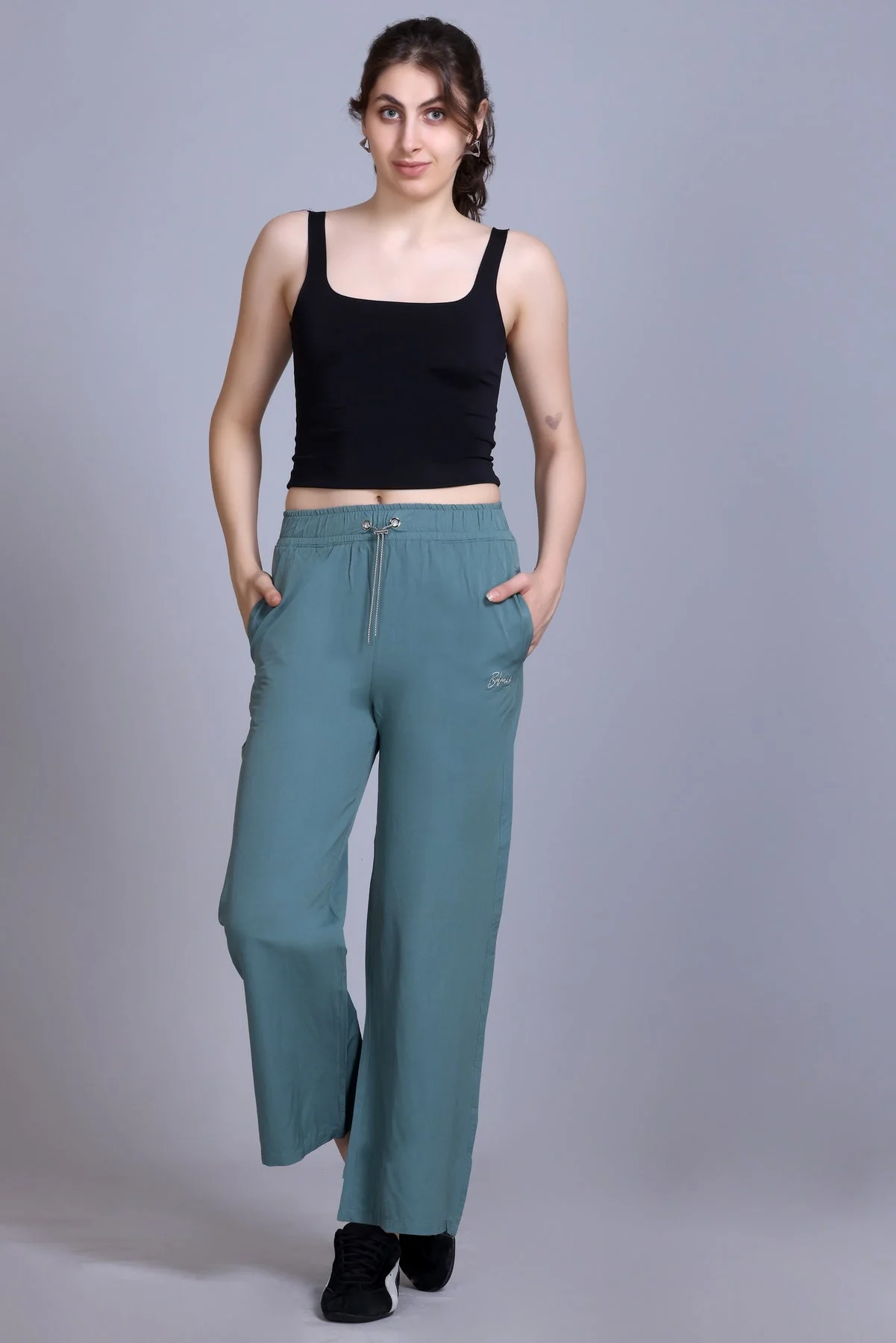 Women's Stretchable Solid Pants - Image 7
