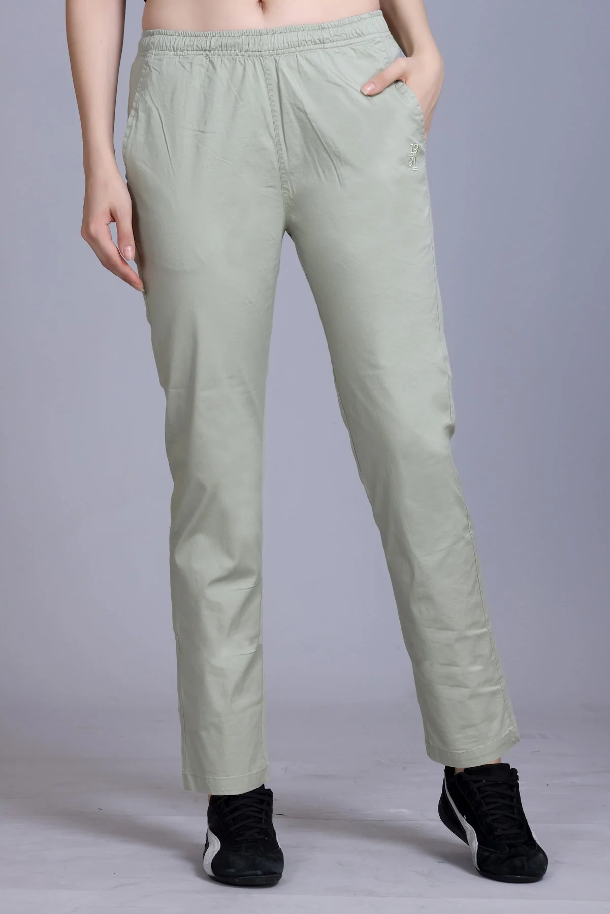 Women's Stretchable Solid Pants - Image 10