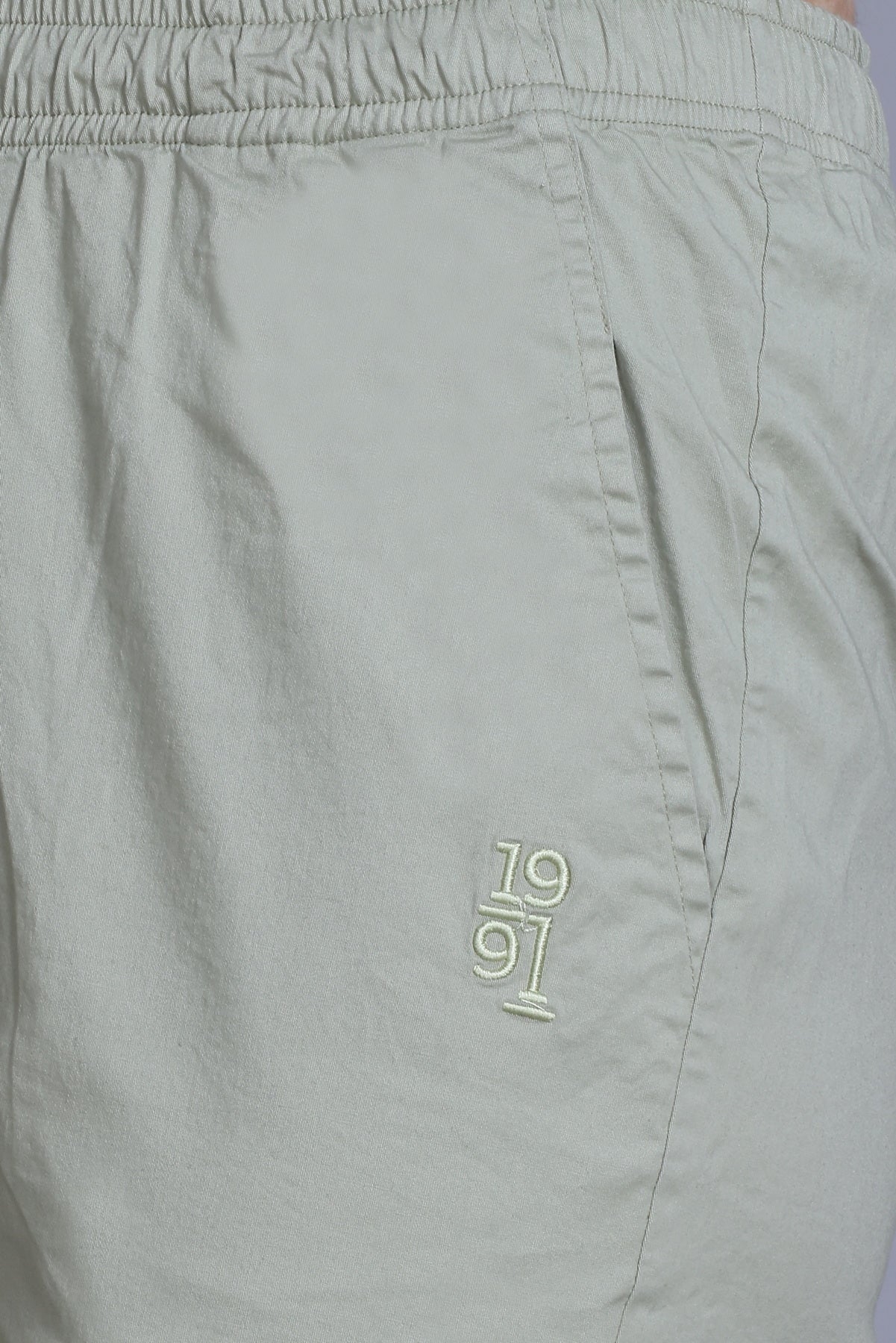 Women's Stretchable Solid Pants - Image 12