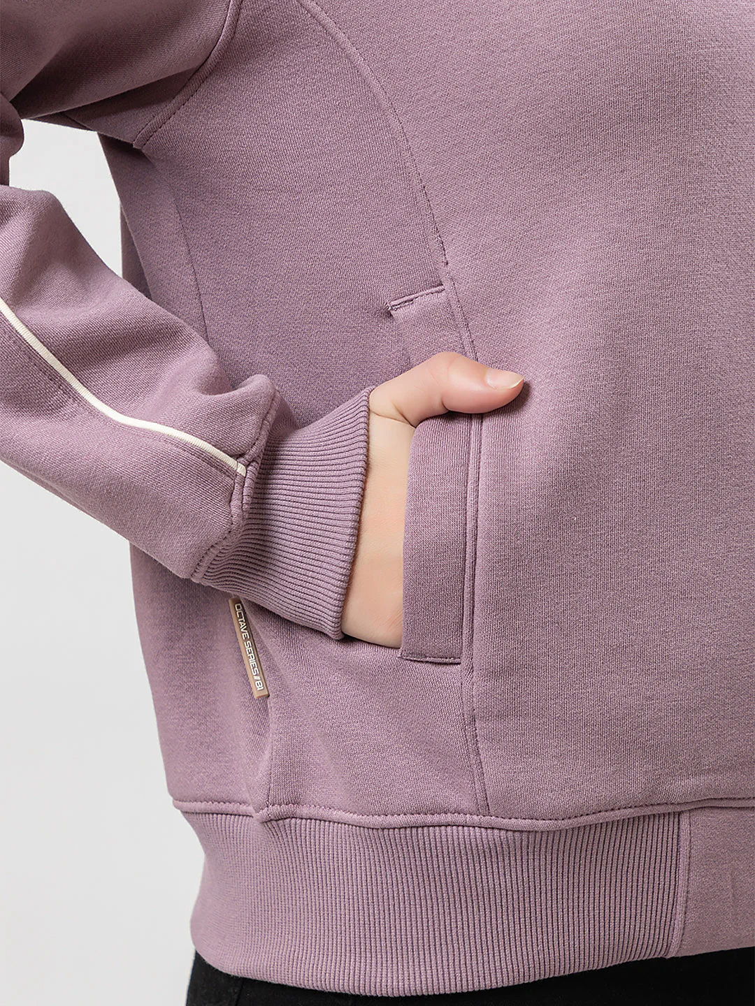 Women's Stylish Polyster Sweatshirt - Image 5